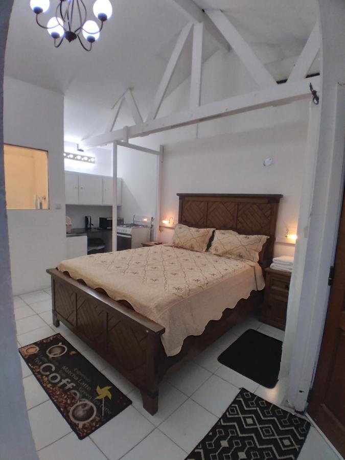 Calinago Friendly Family Sxm Bed and Breakfast Philipsburg  Exteriör bild